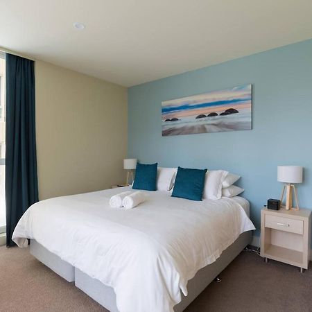 Beachside Luxury Apartments One & Two Bedroom In Beachfront Oaks Pier Building Glenelg Buitenkant foto